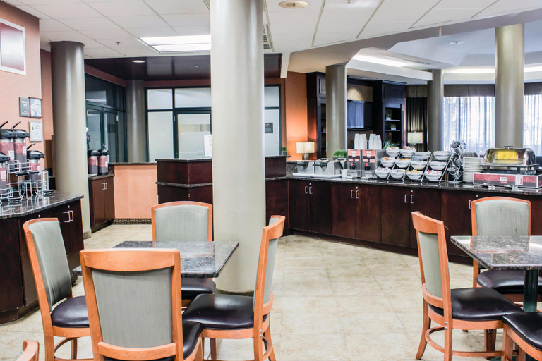 Food & Drinks 5, Comfort Suites (Durham), Durham