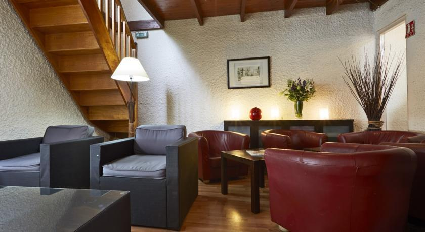 Public Area 2, greet Hotel Villeneuve La Garenne, Hauts-de-Seine