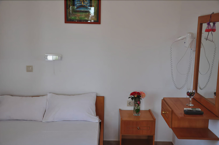 Bedroom 4, Studios Apts Lagos, Crete