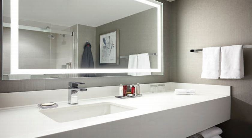 Bathroom 4, Calgary Marriott Downtown Hotel, Division No. 6