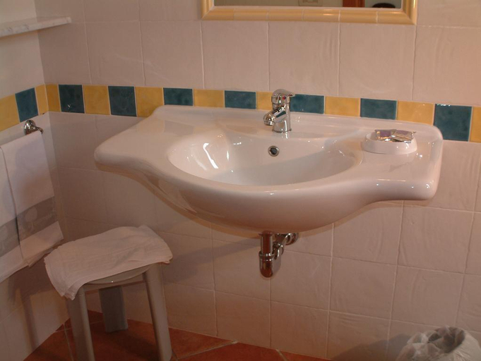 Bathroom 4, Il Querceto, Nuoro