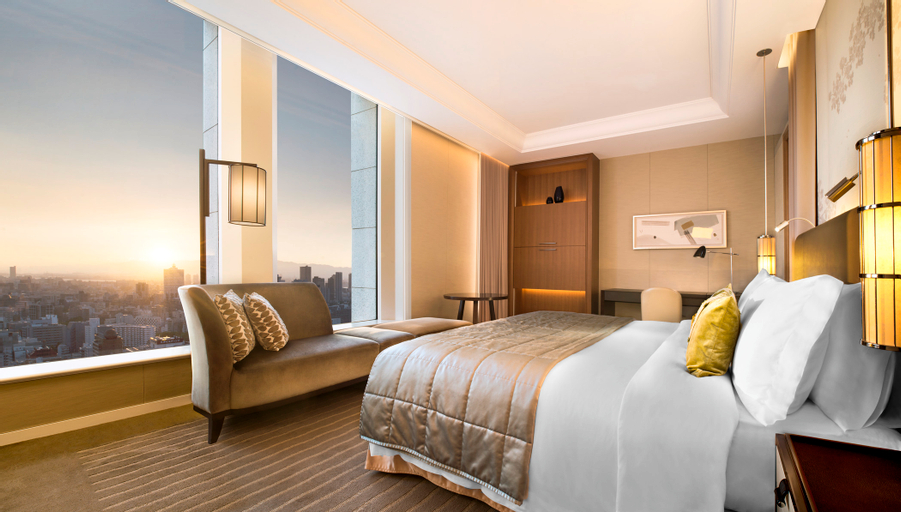 Bedroom 18