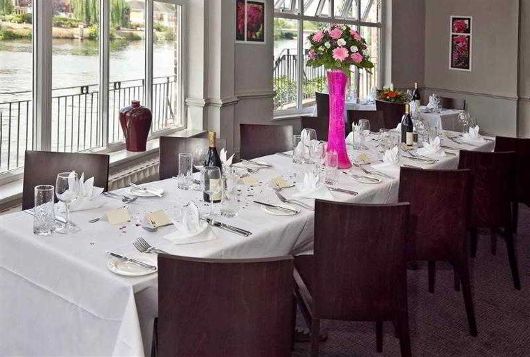 Food & Drinks 5, Mercure London Staines Upon Thames Hotel, Surrey