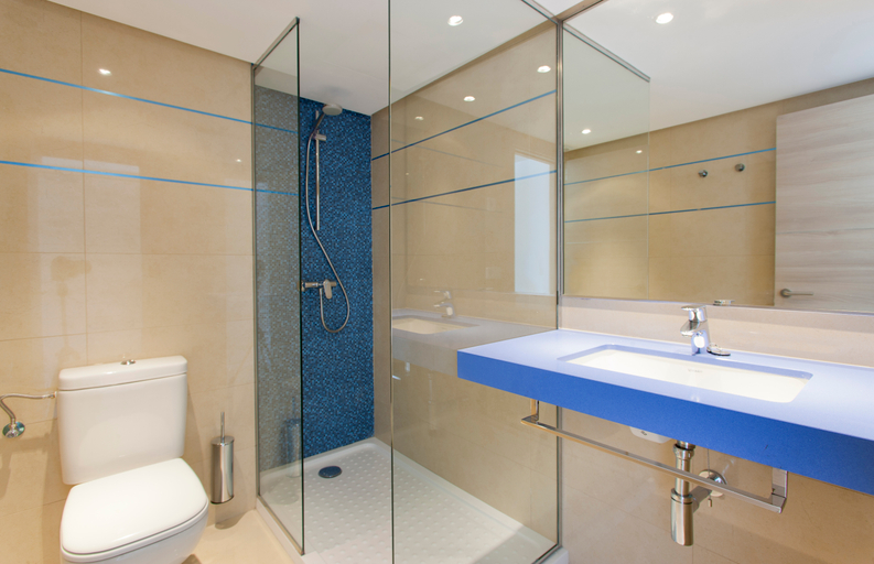 Bathroom 4, Apartamentos Globales Verdemar, Baleares