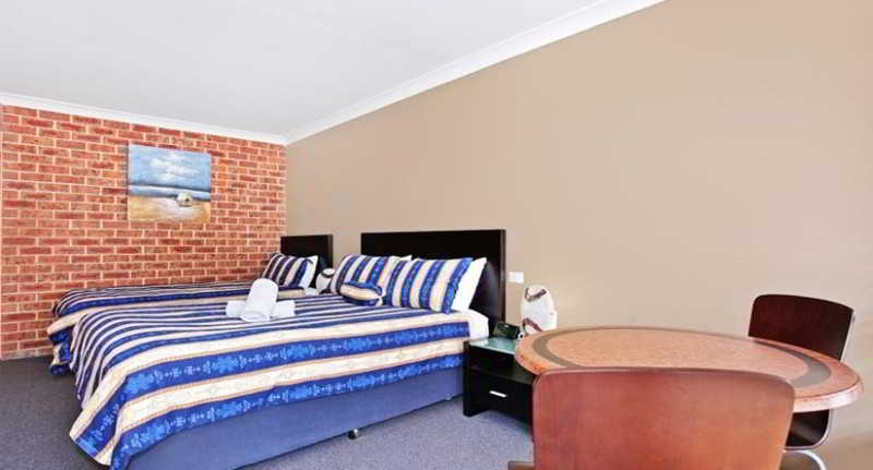 Bedroom 4, Comfort Inn Lake Macquarie, Lake Macquarie - East
