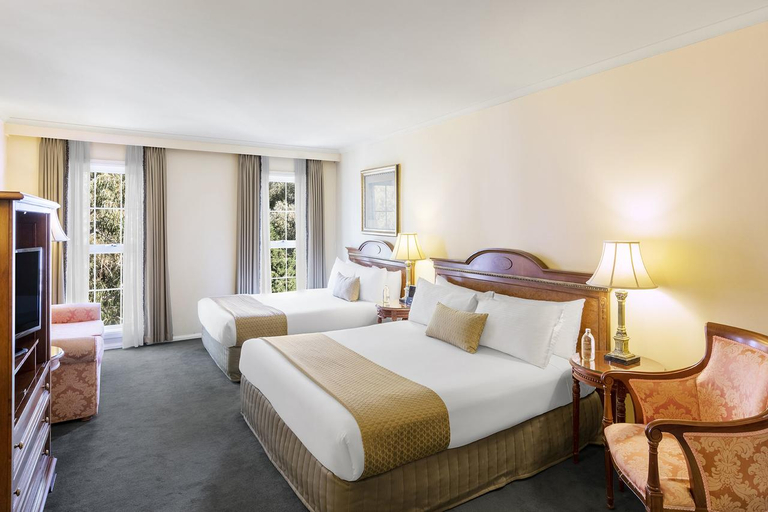 Bedroom 3, Canterbury International Hotel, Melbourne