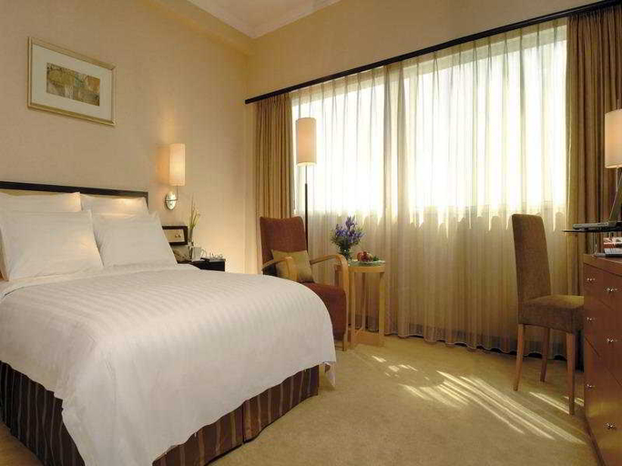 Bedroom, New World Shenyang Hote, Shenyang