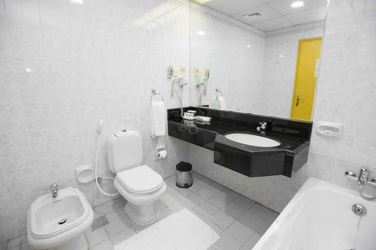 Bathroom 4, Comfort Inn, Dubai