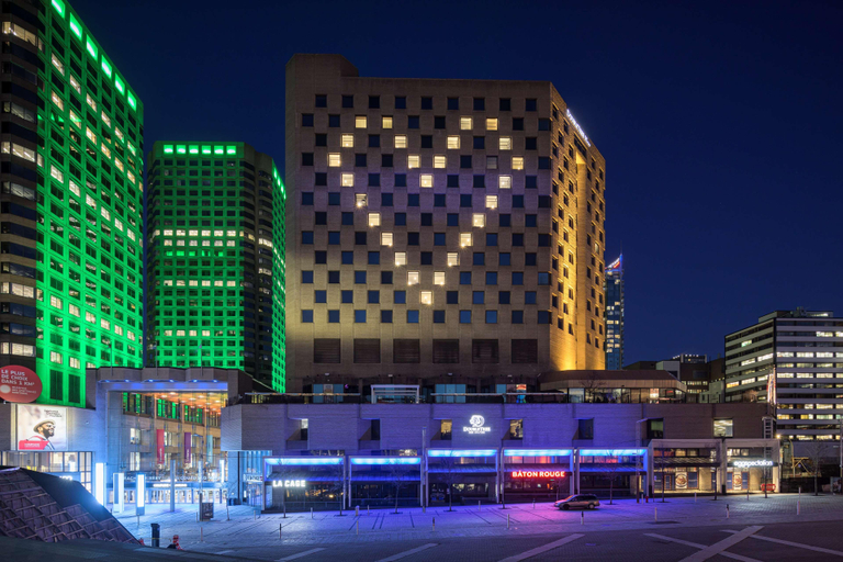 Exterior & Views 1, DoubleTree by Hilton Montreal, Montréal