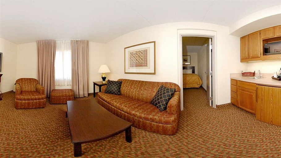 Bedroom 3, Red Roof PLUS+ & Suites Knoxville West-Cedar Bluff, Knox