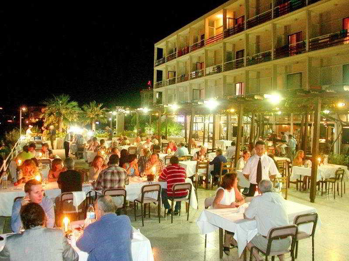 Food & Drinks 5, Denizkizi Royal