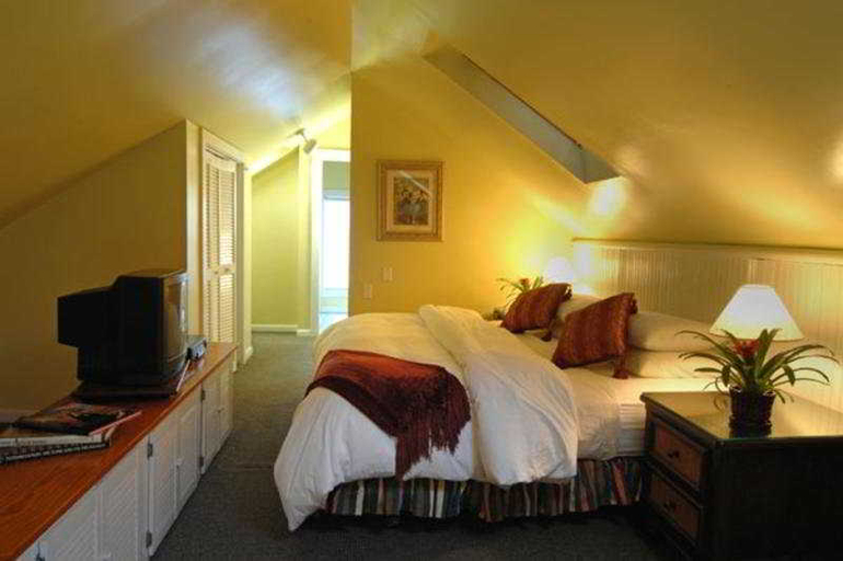 Bedroom 3, Heron House Court Only Adults, Monroe