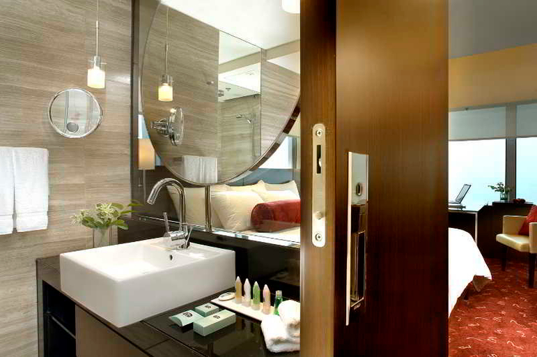 Bathroom 5, Courtyard by Marriott Hong Kong, Hong Kong Island