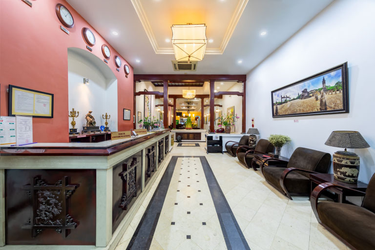 Public Area 2, La Dolce Vita, Hoàn Kiếm