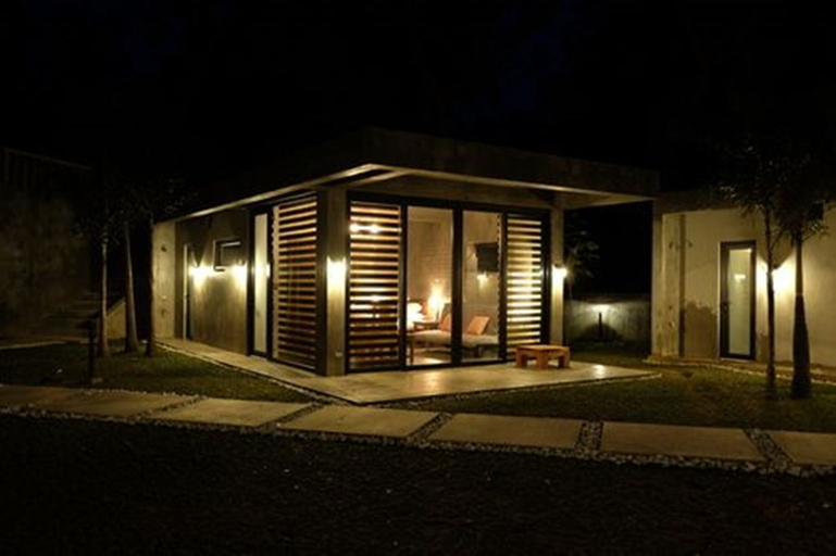 Public Area 3, Veue Beach Cabins, Bolinao