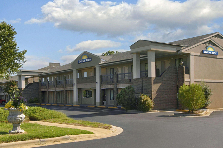 Days Inn by Wyndham Raleigh Glenwood-Crabtree, Wake