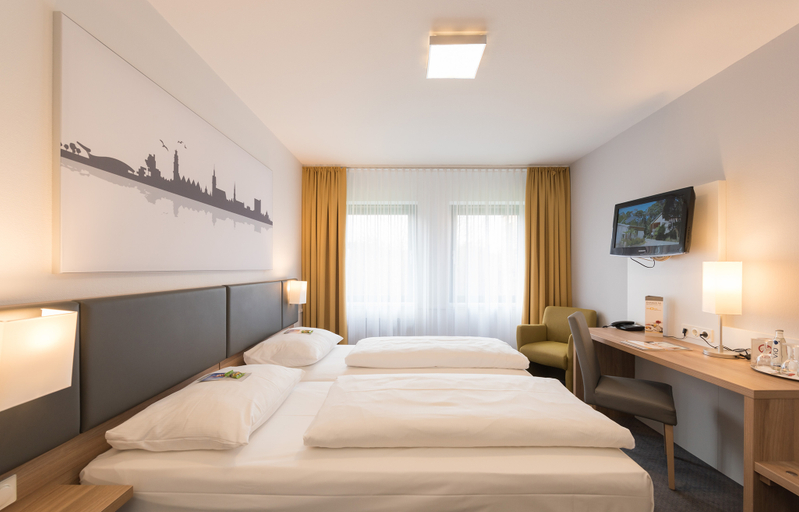 Bedroom 3, Four Points Flex by Sheraton Hannover, Region Hannover