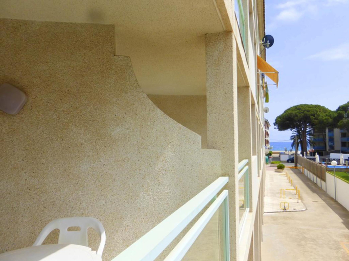 Public Area, Port Gavina, Tarragona