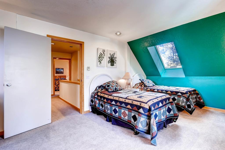 Bedroom 3, Evergreen Condominiums by Vail Resorts, Summit