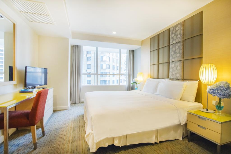 Urbana Langsuan Bangkok, Pathum Wan