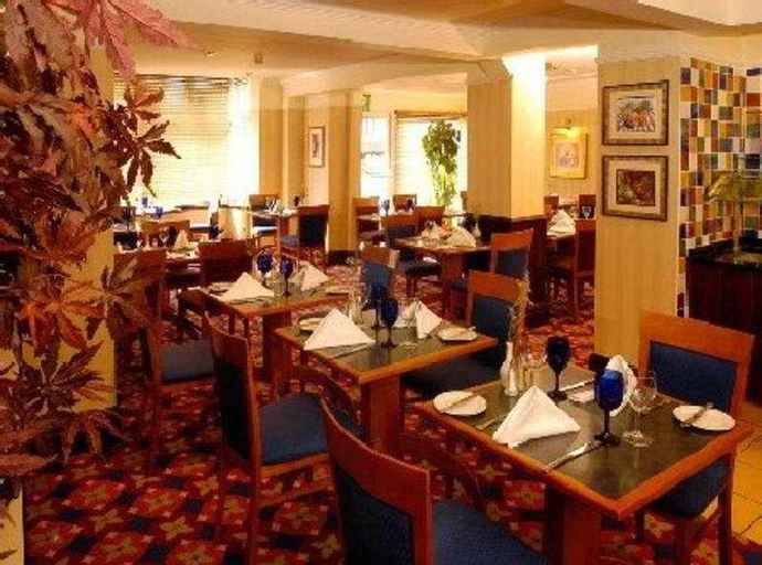Food & Drinks 4, Comfort Hotel Harrow, London