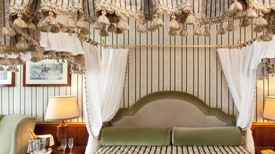 Bedroom 3, Grand Hotel Dino, Verbano-Cusio-Ossola