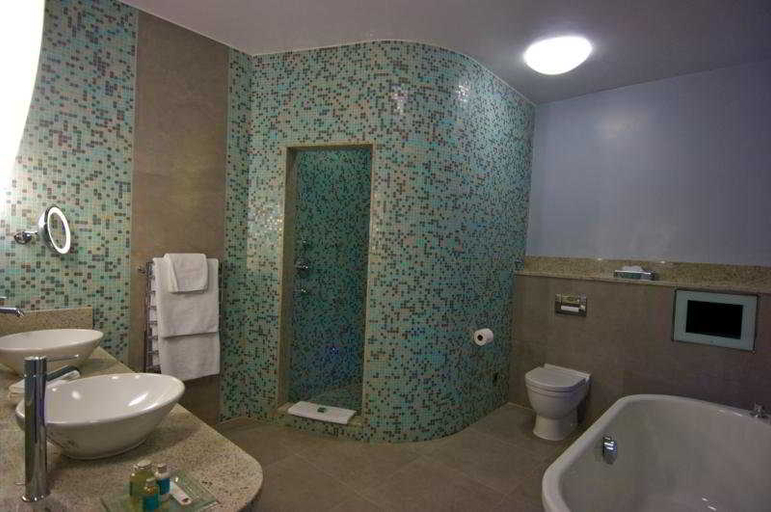 Bathroom 4, South Lodge, West Sussex