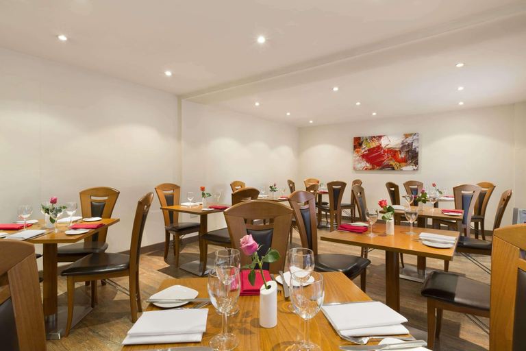 Food & Drinks 5, Ramada London North M1, London