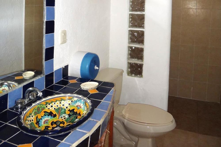 Bathroom 4, Hotel B&B - Playa del Carmen, Cozumel
