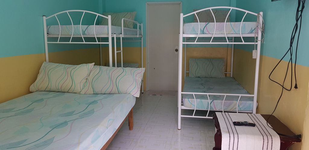 Mother Teresa Rooms and Restaurant, Oslob