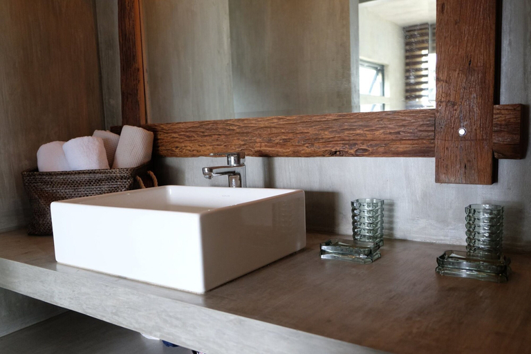 Bathroom 5, Veue Beach Cabins, Bolinao