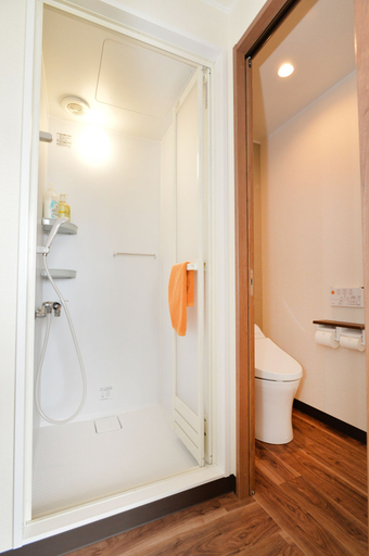 Bathroom 5, Bussiness Hotel BL Kuwana, Kuwana
