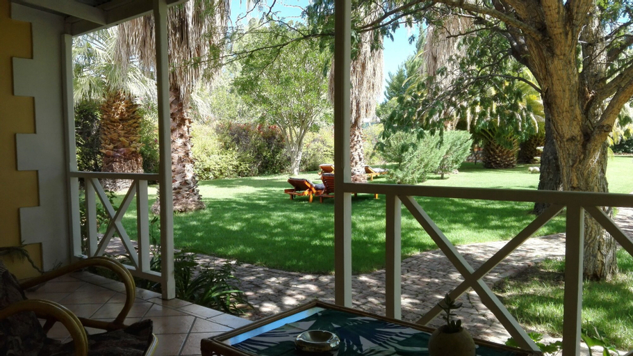 Saxe-Coburg Lodge, Central Karoo