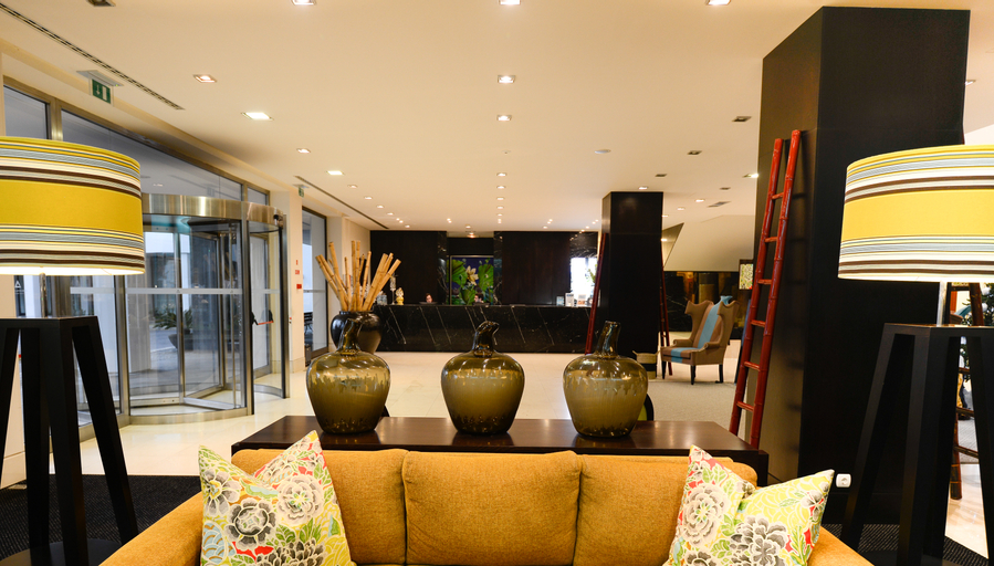 Public Area 15