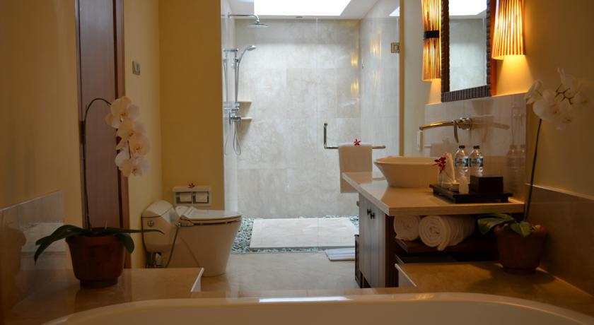 Bathroom 4, The Santosa Villas and Resort, Lombok