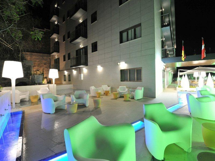 Public Area 4, On Aleta Room, Granada