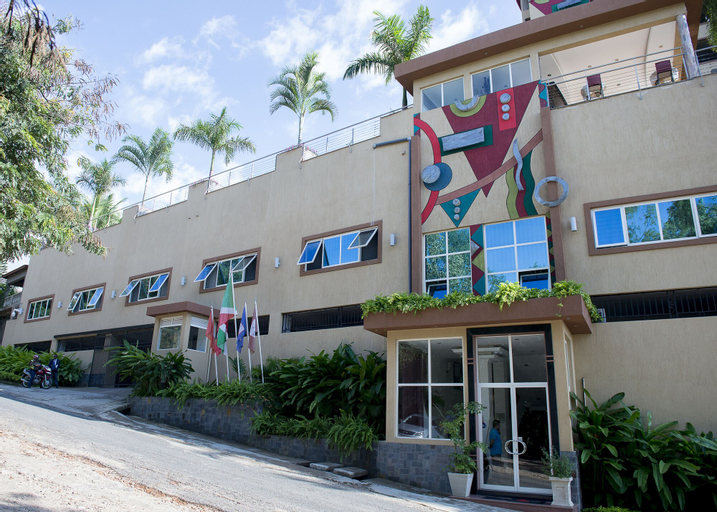 Kiriri Garden Hotel, Roherero