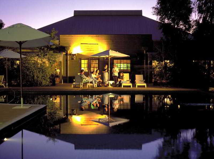 Exterior & Views 2, Outback Hotel & Lodge, Petermann-Simpson