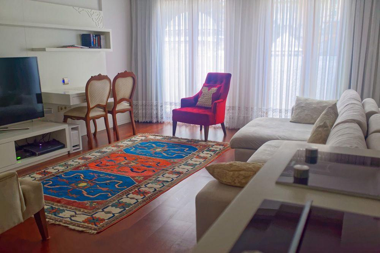 Bedroom 4, Ada Special, Fatih