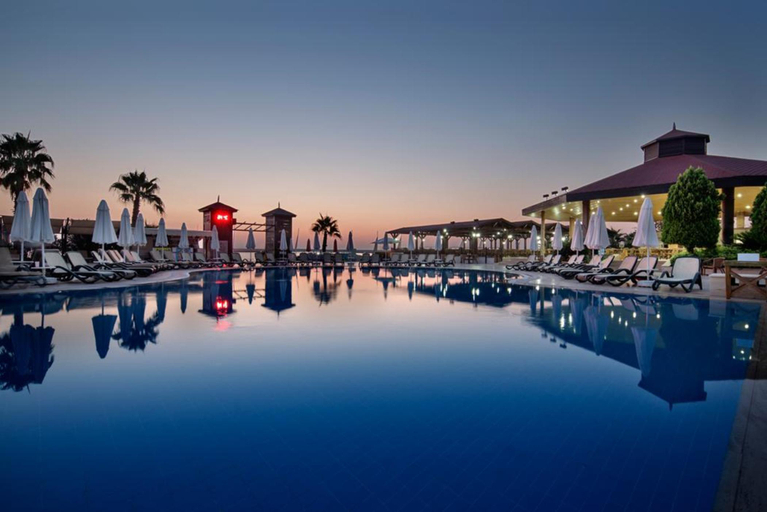Sport & Beauty 2, Crystal Flora Pearl Collection, Kemer