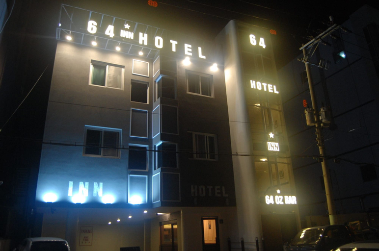 64 Inn Hotel, Jung