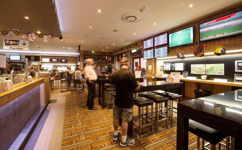 Food & Drinks 4, Mermaid Waters Hotel By Nightcap Plus, Gold Coast