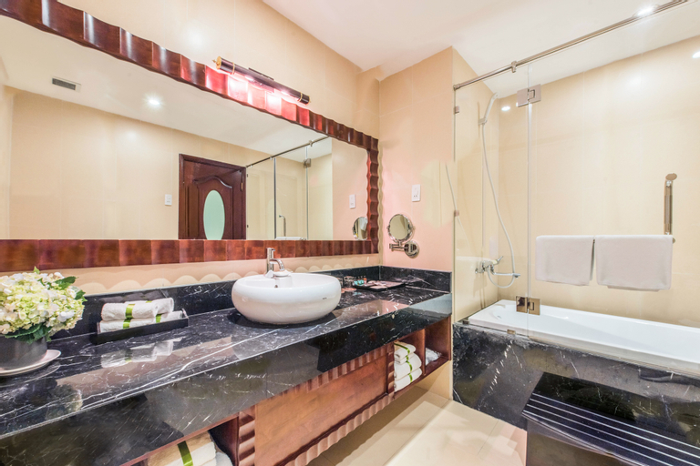 Bathroom 4