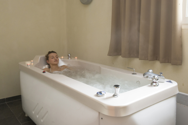 Bathroom 5, Relais du Plessis - Vacanceole, Indre-et-Loire