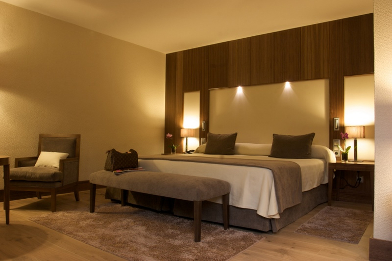 Bedroom 3, Gran Hotel Balneario De Puente Viesgo, Cantabria