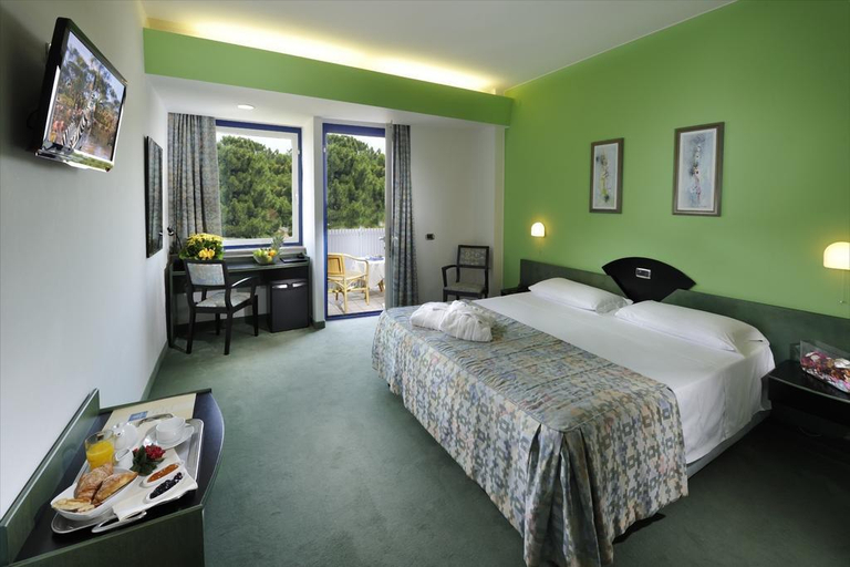 Bedroom 9