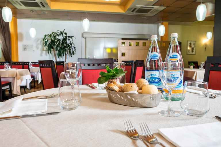 Public Area 4, West Point Airport Hotel, Verona