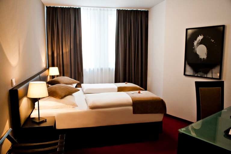 Bedroom 14