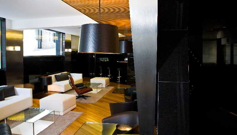 Public Area 2, Inffinit, Pontevedra