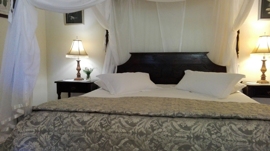 Saxe-Coburg Lodge, Central Karoo
